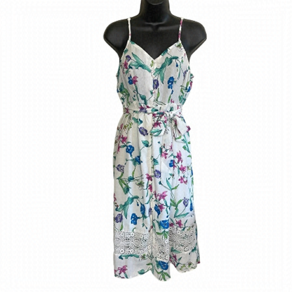 Euc Jealous Tomato summer dress, buttons, flowered, lace detail, size Small.